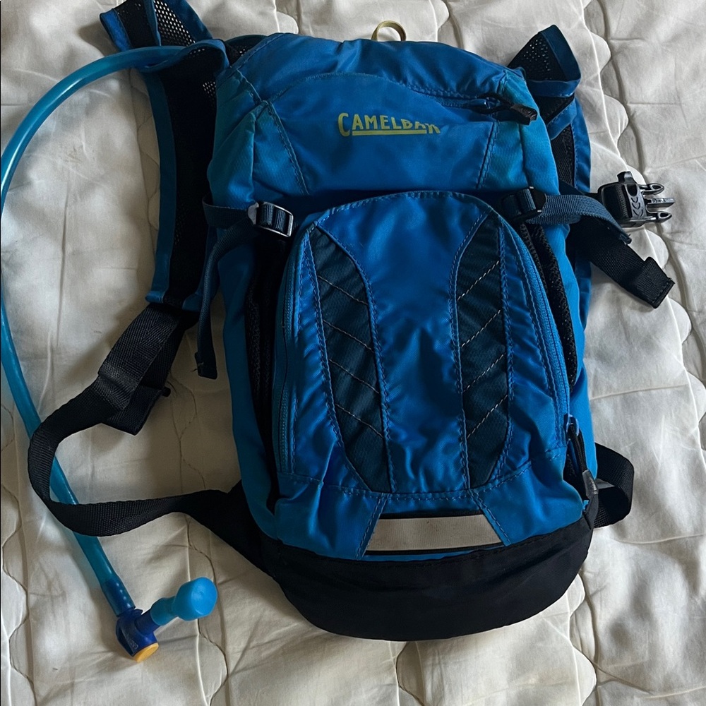 CamelBak Kids Hydration Pack in Blue and Black